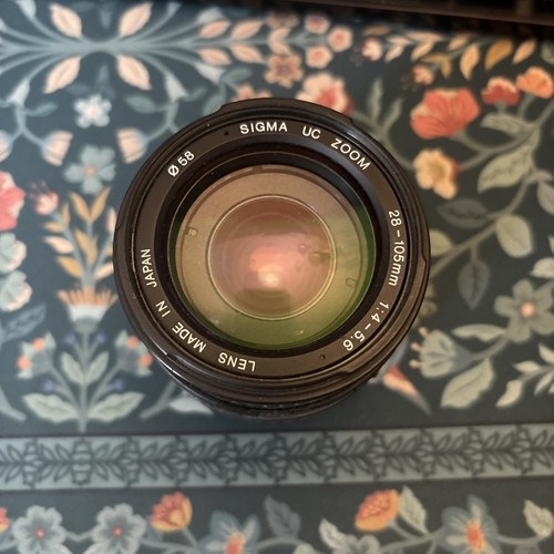 Sigma 105mm 6 lens - f/4-5.6,