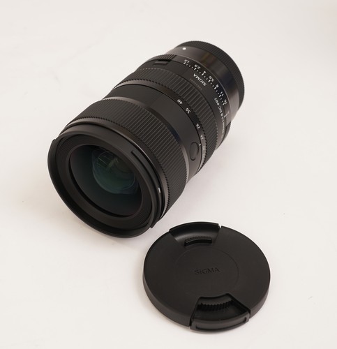 Sigma 40mm 8 dc - sigma, f/1.8